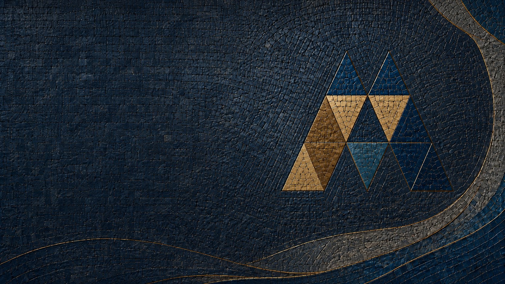 Le symbole de Mosaïca Conseils en mosaïque dorée sur un mur de tesselles bleu nuit