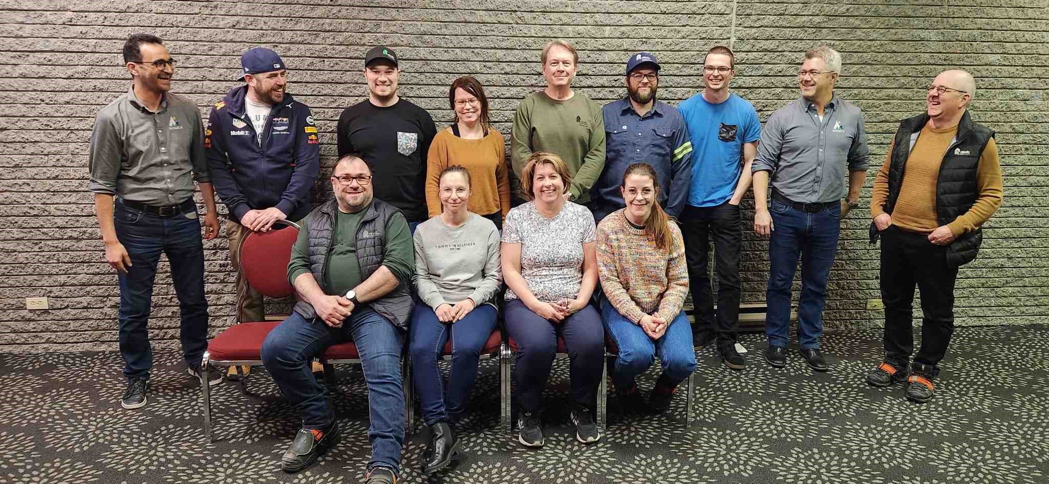 Gestionnaires réunis lors d’une intervention de Mosaïca dans une usine au Québec