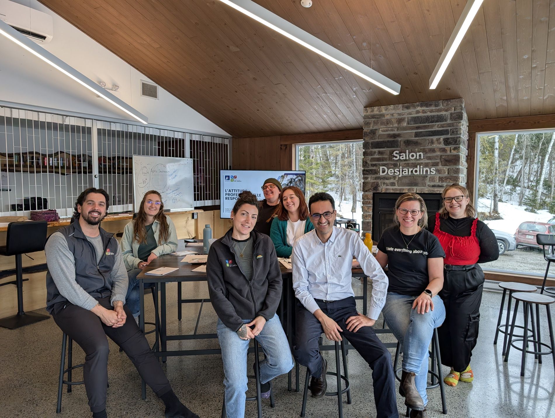 Groupe de participants au terme d’une formation Mosaïca sur l’attitude professionnelle